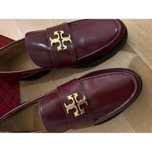 Tory Burch Mini Everly lug sole Loafers with Gold Accent burgundy ox blood EUC